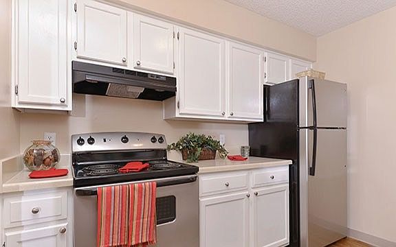 2nd image of 5109 Conser St APT 124