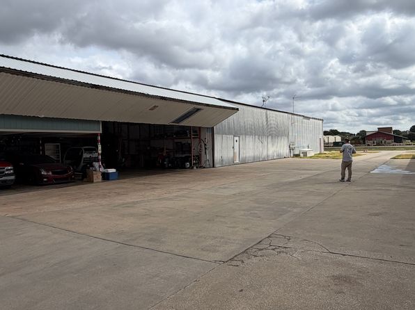 10030 Aeronca Ln