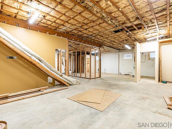 5th image of 9242 Winter Gardens Blvd