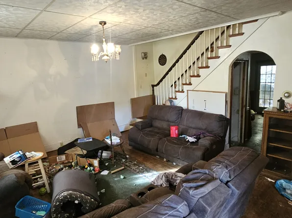 131 E Dewart St, Shamokin, PA 17872