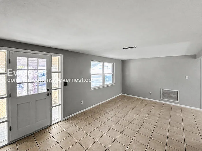 2412 Arcadia Rd — Photo 8