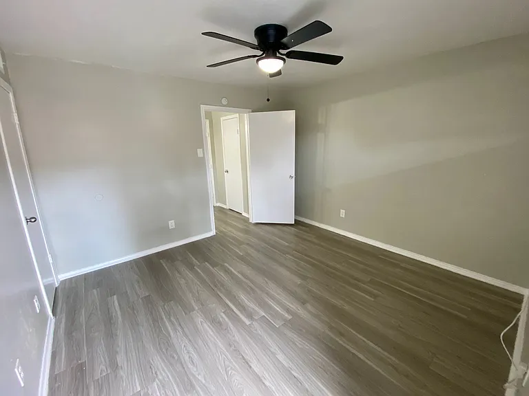 410 N International Rd #D-208 — Photo 7