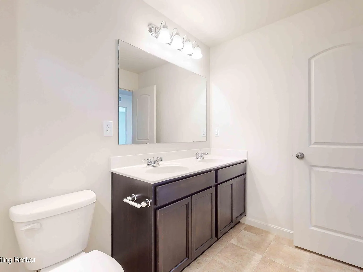 3 bed, 2.5 bath, 2605 sqft, $2,900 — Photo 2