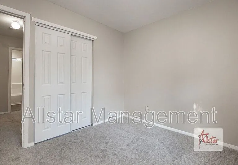 8958 Woodridge Ln — Photo 16