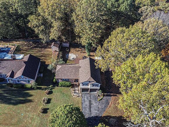 2nd image of 181 Jessamine Dr