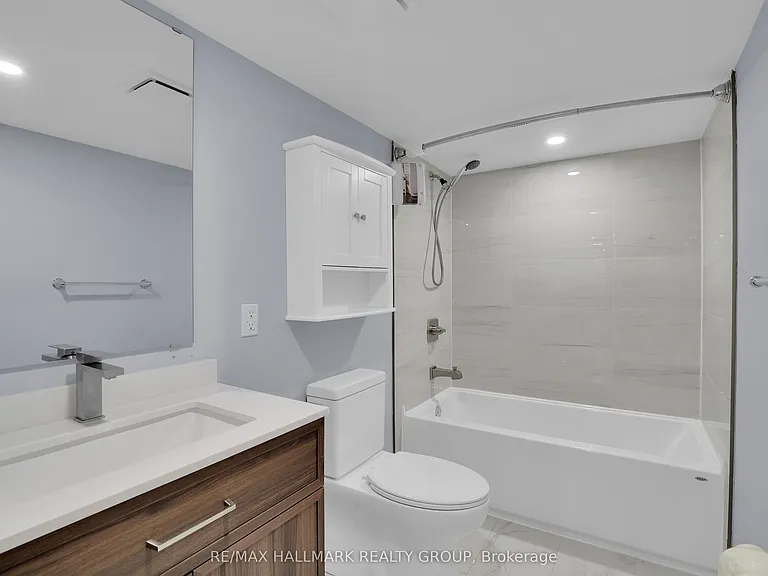 15 Marier Ave #B — Photo 8
