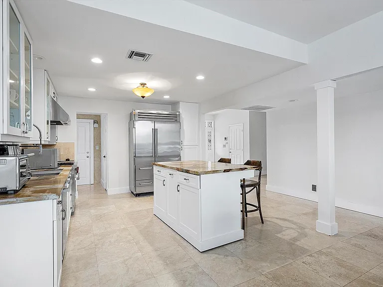 1421 Ponce De Leon Dr — Photo 12