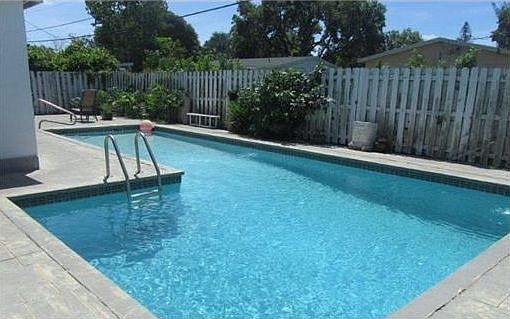 2nd image of 4450 NW 60th St