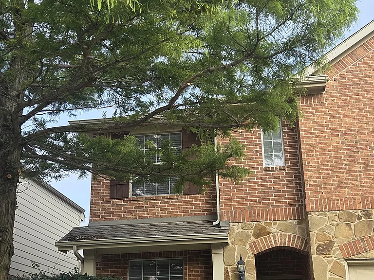 7105 Sugarplum Dr — Photo 28