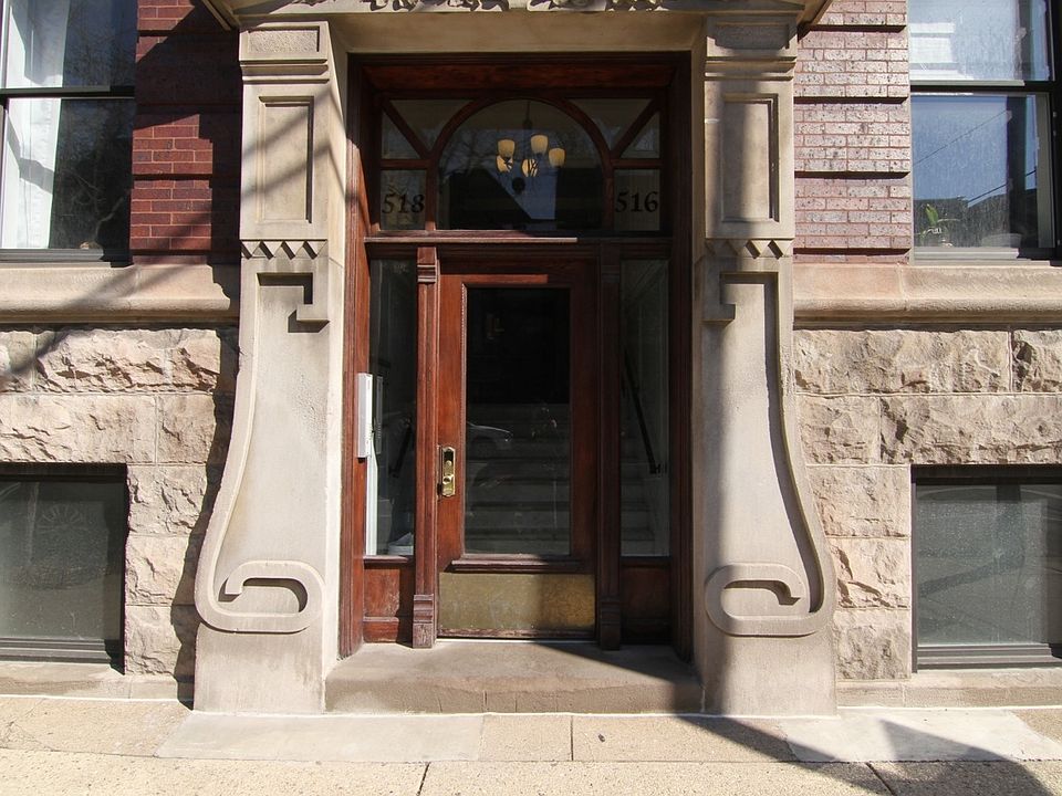 1st image of 518 W Armitage Ave APT 2W