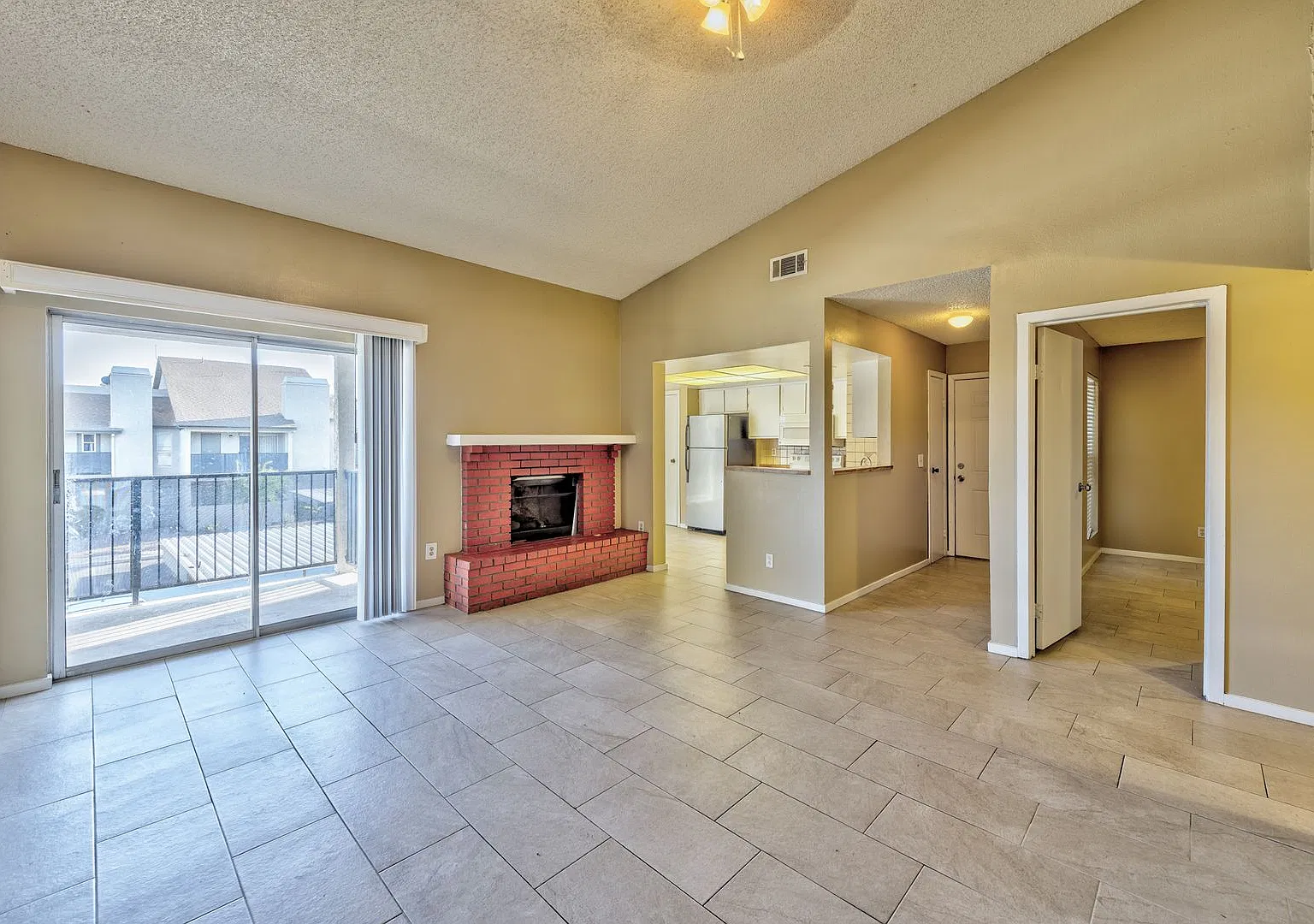 2981 Country Manor Lane #123, Las Vegas, NV 89115 — Photo 2