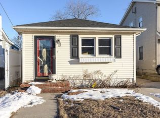 40 Kent Rd, Island Park, NY 11558