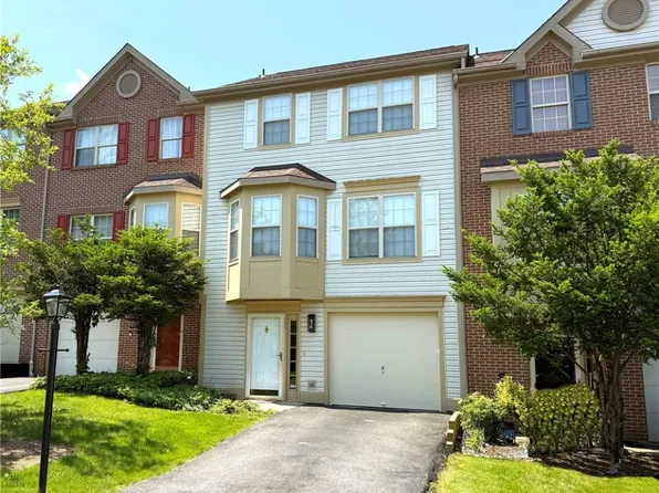 124 Hillvue Dr, Seven Fields, PA 16046
