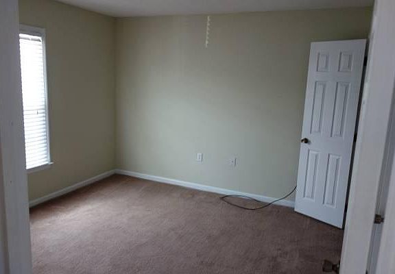 3rd image of 230 Lanier Dr #163
