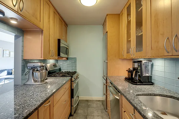 Sold by Keller Williams NYC | media 6