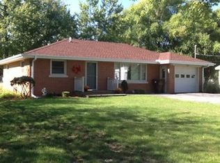 390 E 6th Ave, Clifton, IL 60927