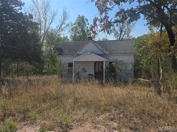 106 Bell Creek Rd, Crocker, MO 65452