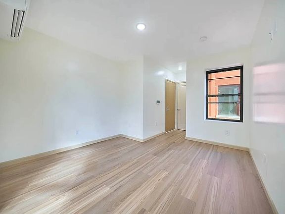 2nd image of 6 E 132nd St #5D