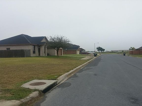 4th image of 823 New Mexico St