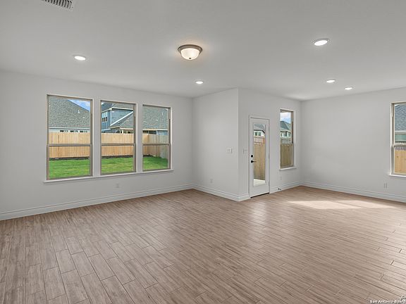 2nd image of 604 Pony Bend