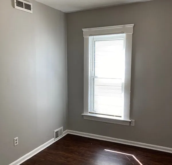 4012 Woodbridge Ave — Photo 8