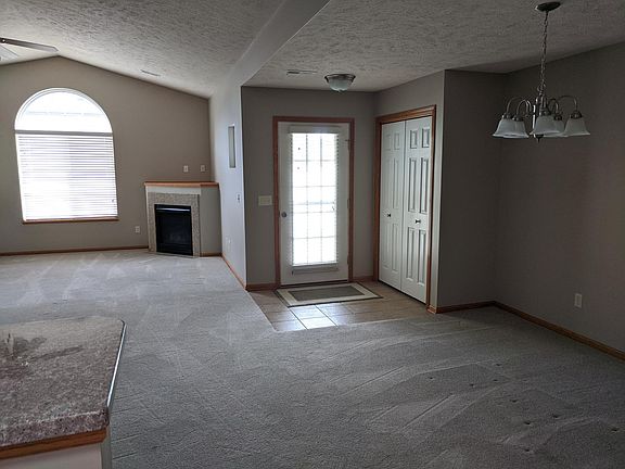 5th image of 4000 S 76th St