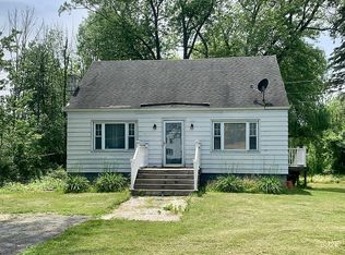 560 Hudson River Rd, Waterford, NY 12188