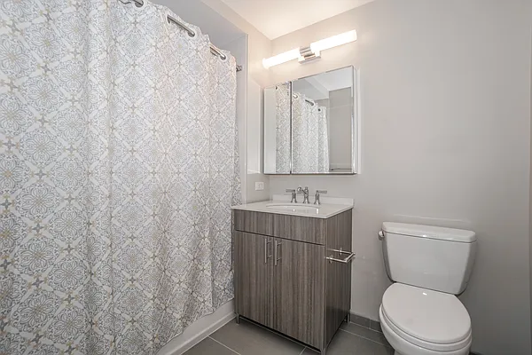 Rented by Bond New York | media 15