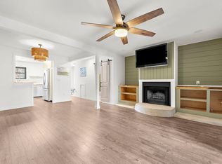 706 Nora Ln, Mount Pleasant, SC 29464