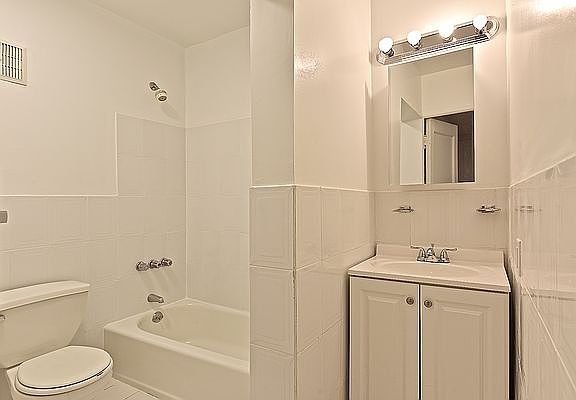 4th image of 783 Lexington Ave #5B
