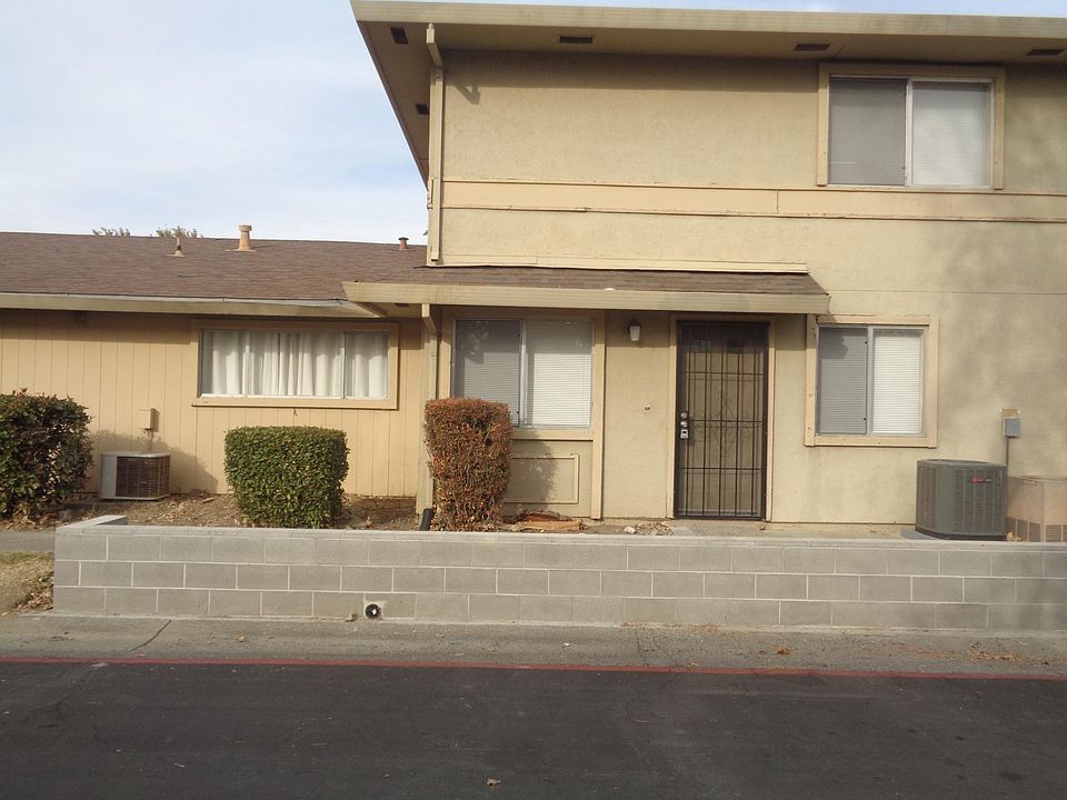 1st image of 1943 Northwood Dr APT 3