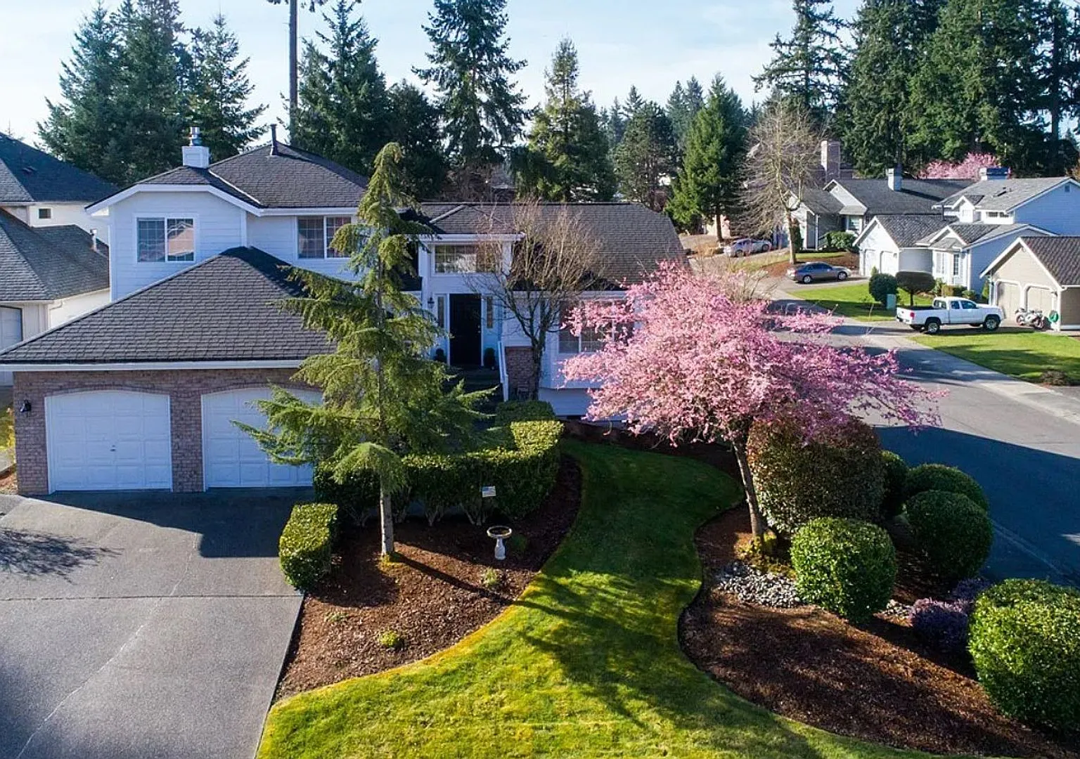 Beautiful Home Available Now — Photo 1