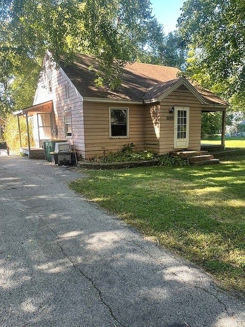 1st image of 307 Jefferson Ave