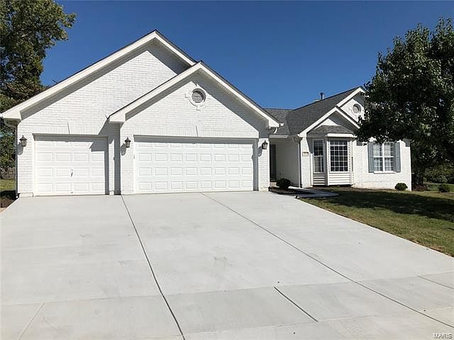 1st image of 16067 Canterbury Estates Dr