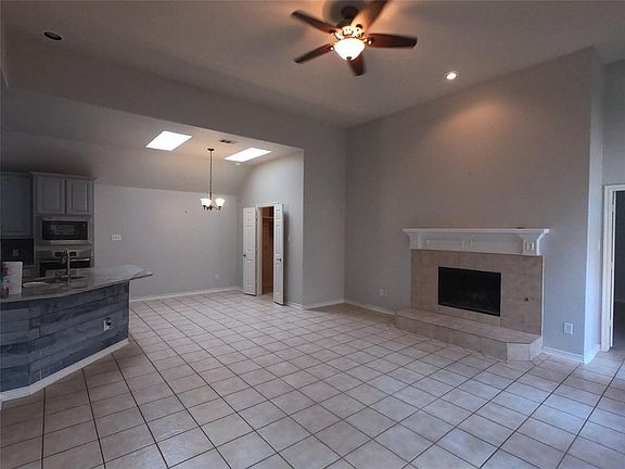 3rd image of 9953 Sand Dune Dr