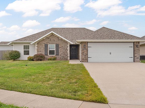 2nd image of 5627 W Pecan Street