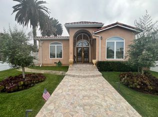 8429 Gonzaga Ave, Los Angeles, CA 90045