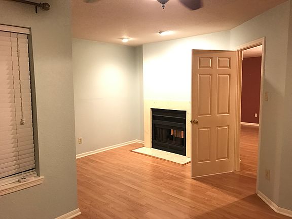 Extra space in Master ... reading?... desk?