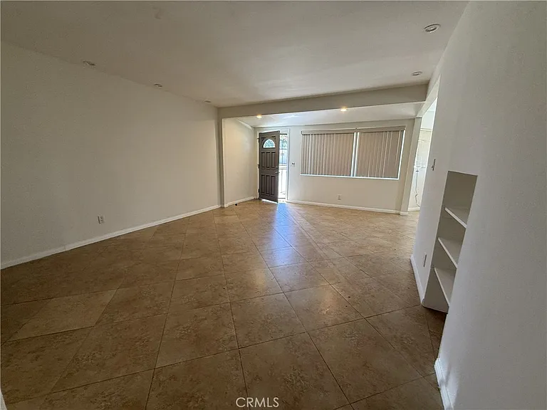 7322 Lindley Ave — Photo 5