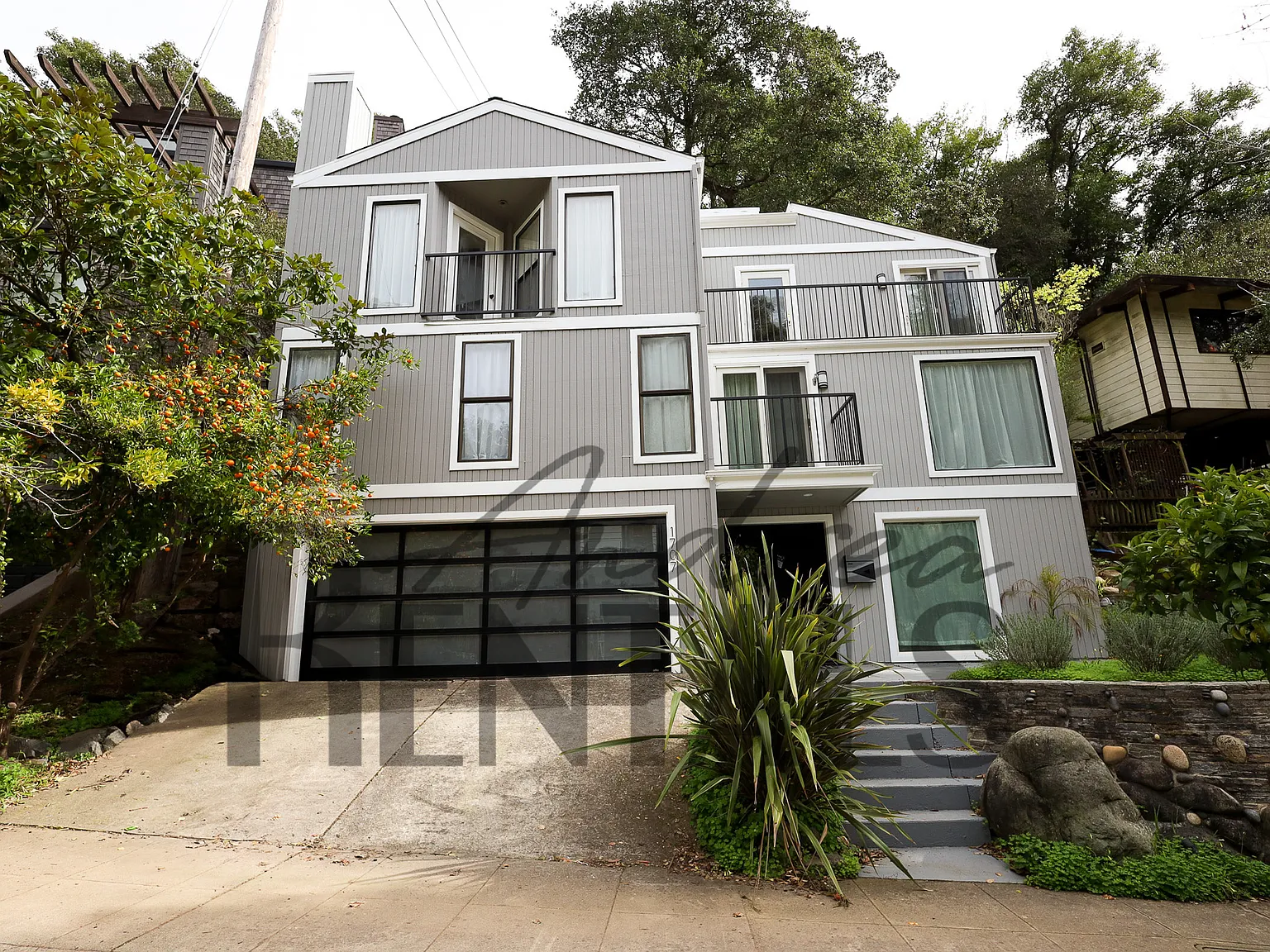 4 bed, 2446 sqft, $5,800 — Photo 1