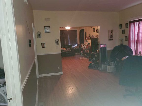 3rd image of 7730 S King Dr