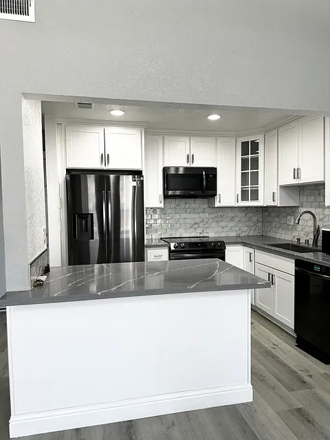 2 bed, 1160 sqft, $2,350 — Photo 1