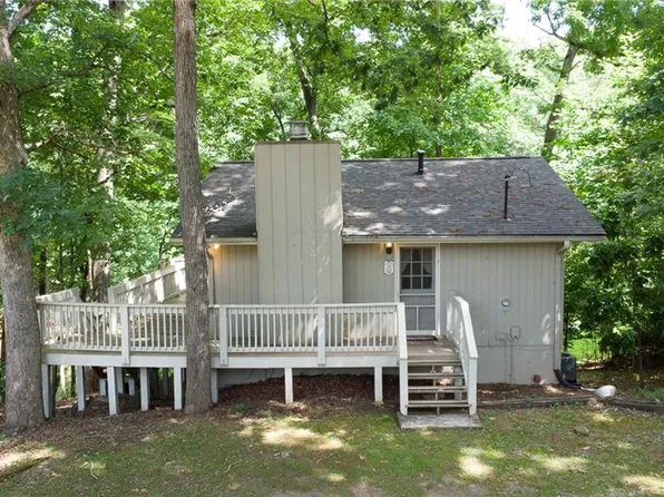 130 Longview Dr, Dawsonville, GA 30534