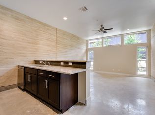 3050 Eisenhauer Rd APT 704, San Antonio, TX 78209