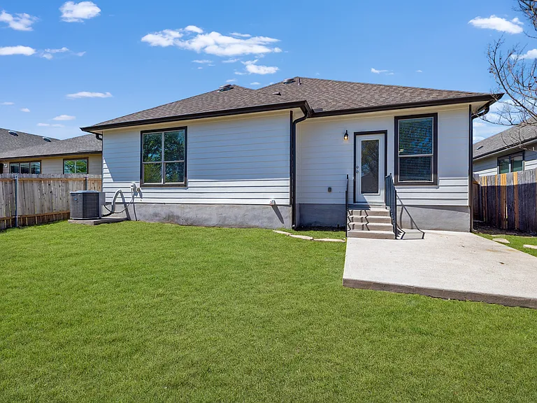 1214 Lonesome Oak Dr — Photo 25