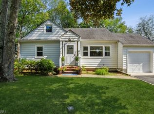 4 Holmes Ave, New Providence, NJ 07974