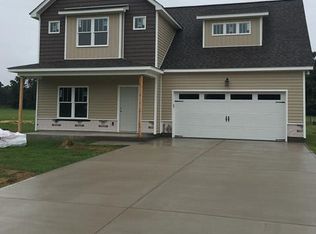 207 Quail Hollow Dr, Goldsboro, NC 27534
