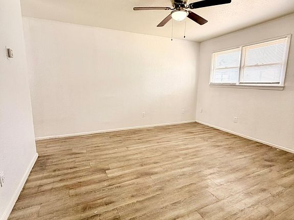 2nd image of 529 42nd St