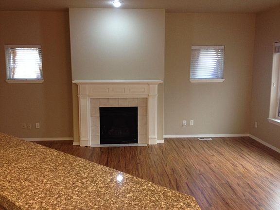 4th image of 188 NW Western Way