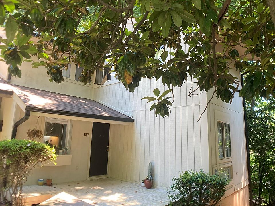 Front entryway